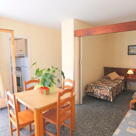 Aries Basic Apartman Salou Kültér fotó