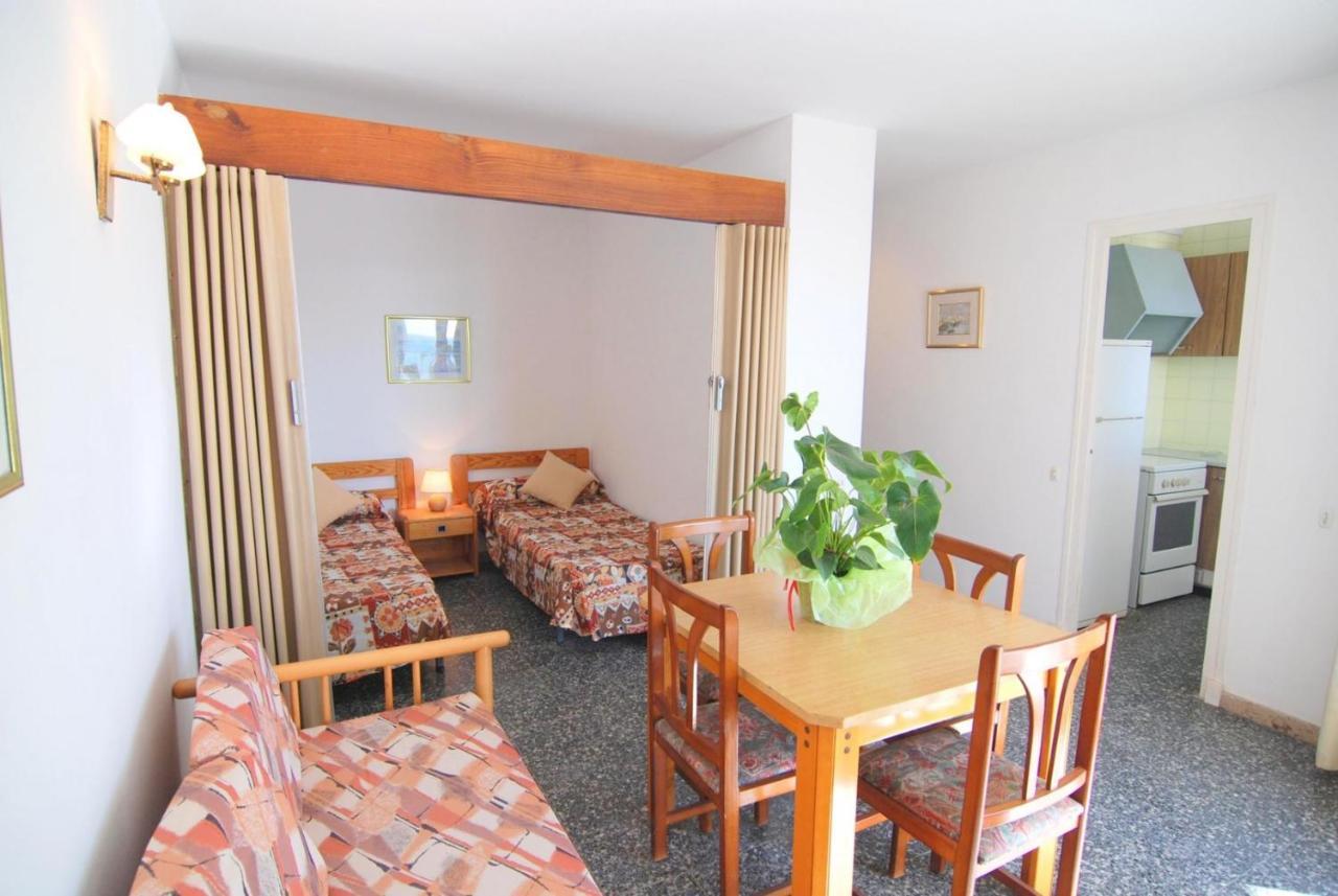 Aries Basic Apartman Salou Kültér fotó