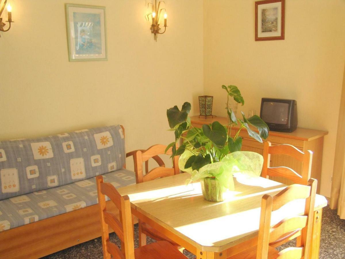 Aries Basic Apartman Salou Kültér fotó